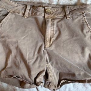 Khaki American Eagle shorts